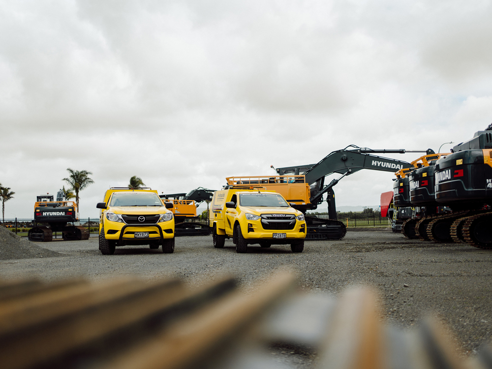 Earthmoving<br>& Construction